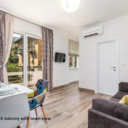 Liana Apartmán *