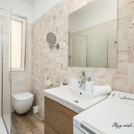 Liana Apartment Opatija